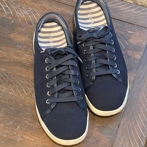 Vionic Brinley Navy Suede Sneaker/Walking Shoe- size 10